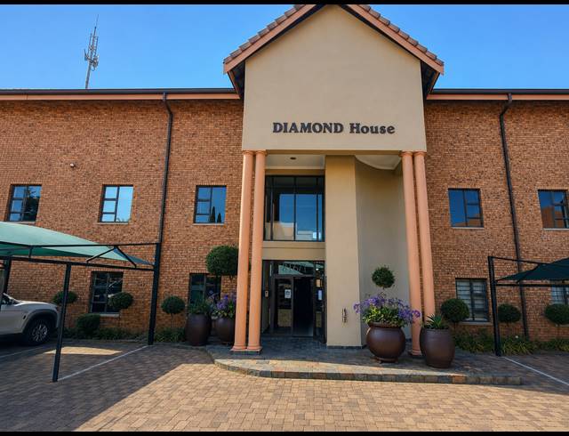 100M² OFFICE TO LET IN FOURWAYS